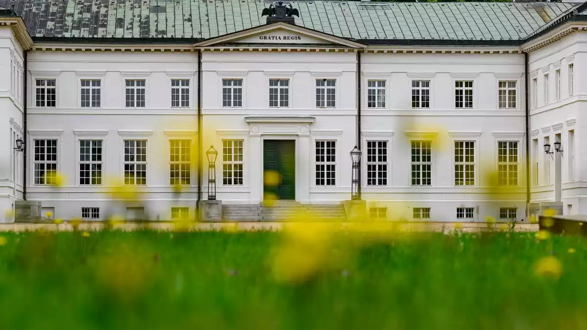 Erstmals seit 22 Jahren findet wieder eine Kabinettsklausur auf Schloss Neuhardenberg statt. - Bild: Patrick Pleul/dpa
