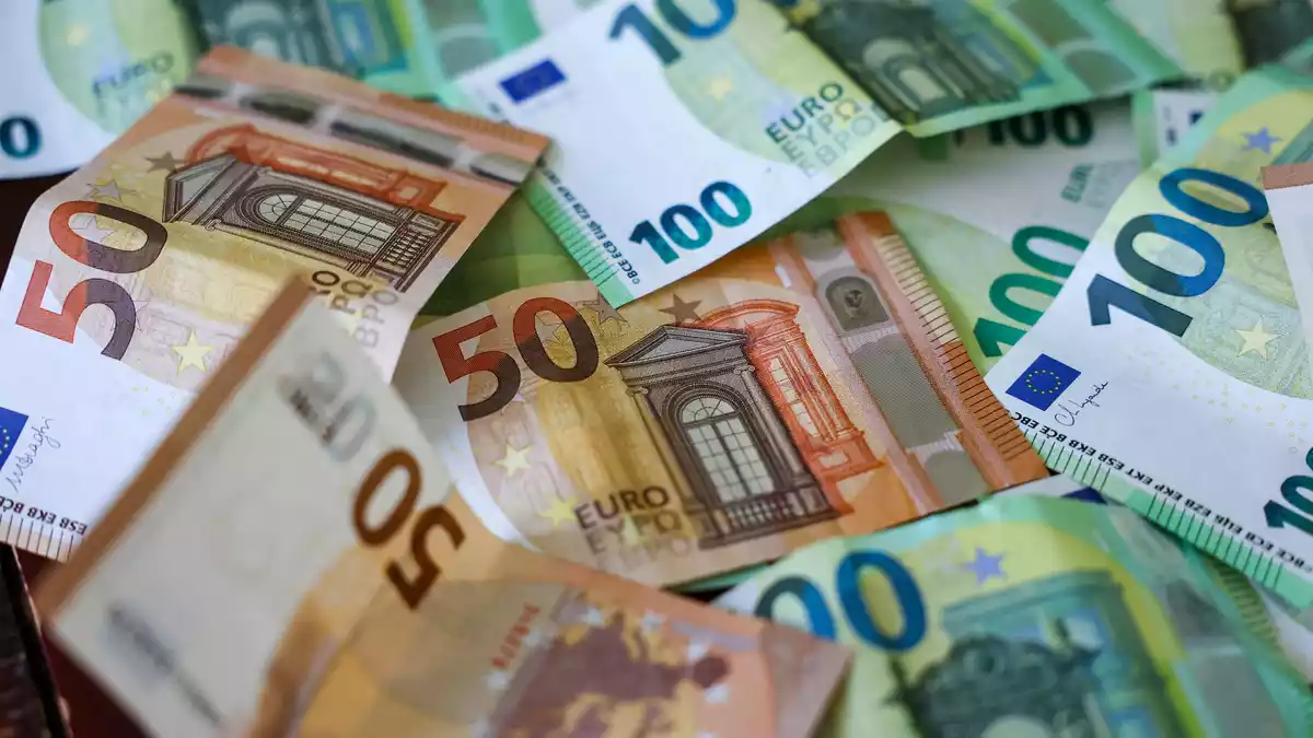 Die deutschen Staatsfinanzen sind angespannt. (Symbolbild) - Bild: Jan Woitas/dpa