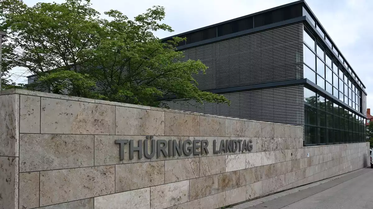 In Thüringen seien die Regeln gut, bei der Umsetzung hapere es jedoch noch, urteilt Transparency International Deutschland. (Symbolbild) - Bild: Martin Schutt/dpa