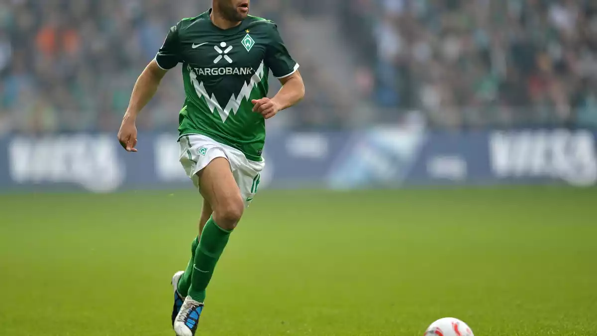 Mikael Silvestre und andere Ex-Fußballstars fordern das Aus für Infantino. (Archivbild) - Bild: picture alliance / dpa
