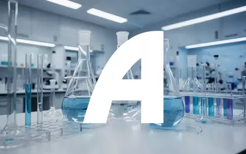 Moderne, sterile Laborumgebung mit biotechnologischer Forschungsausrüstung in professioneller, atmosphärischer Beleuchtung. - Foto: über boerse-global.de