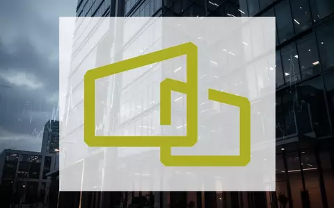 Moderne Büroarchitektur bei Dämmerung, die eine angespannte Marktstimmung symbolisiert. - Foto: über boerse-global.de