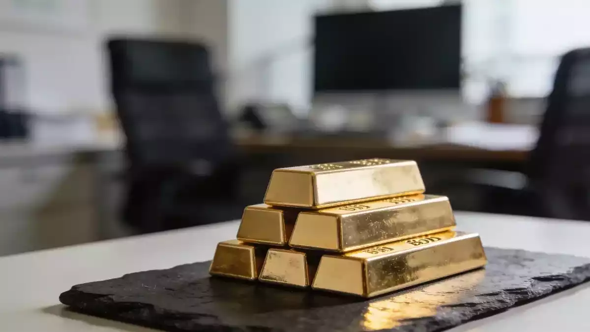 Gold Pullback Masks Fiscal-Driven Rally as Treasury Buybacks Fuel Bullion