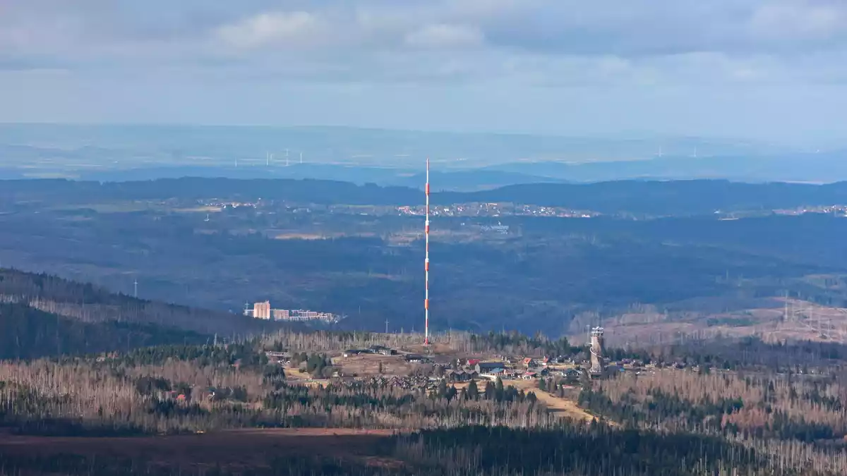 Den Harz teilt sich Sachsen-Anhalt mit Niedersachsen. - Bild: Matthias Bein/dpa