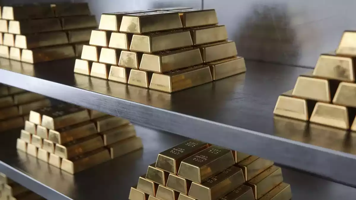 Gold Breaks $4,600 as US Treasury Buybacks and $40T Debt Fuel Rally
