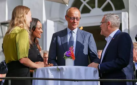 Ruth Bosse, Judith Dada, Friedrich Merz und Jörg Dittrich am 26.08.2026 - Foto: via dts Nachrichtenagentur
