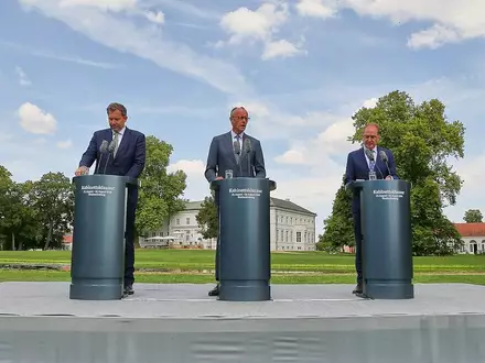 Lars Klingbeil, Friedrich Merz und Alexander Dobrindt am 26.08.2026 - Foto: via dts Nachrichtenagentur