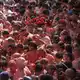 150.000 Kilogramm Tomaten standen für die diesjährige Ausgabe der «La Tomatina» zur Verfügung. - Bild: Alberto Saiz/AP/dpa