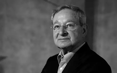 Der ungarische Schriftsteller Peter Nadas ist im Alter von 83 Jahren gestorben. (Archivbild)  - Foto: Carsten Koall/dpa