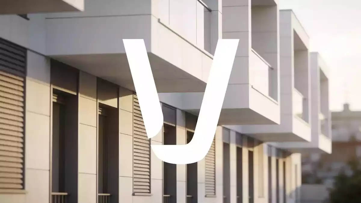 Vonovia Sells Lüneburg Portfolio Amid Mixed Analyst Ratings