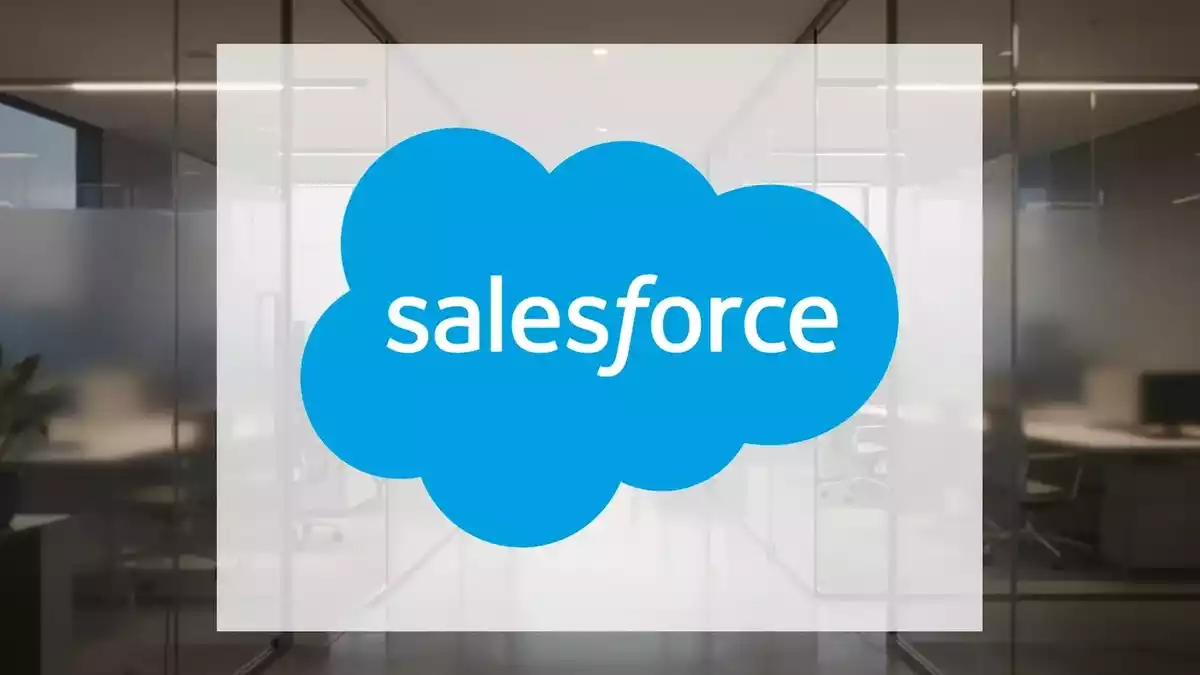 Salesforce Q2 FY2027 Preview: AI Infrastructure Bet and Stock Momentum