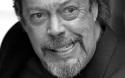 Der britische Schauspieler Tim Curry ist gestorben. - Foto: Peter Foley/EPA/dpa