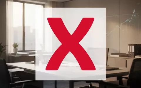 Ein minimalistisches, helles Bürointerieur bei Morgenlicht, das wirtschaftliches Wachstum und Unternehmensleistung symbolisiert. - Foto: über boerse-global.de
