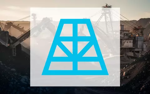 Abstrakte Darstellung einer industriellen Rohstoffgewinnung in stimmungsvollem Licht. - Foto: über boerse-global.de