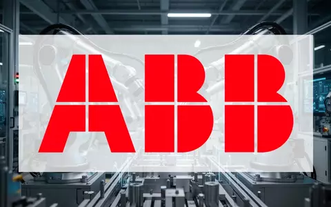 Moderne Industriehalle mit automatisierten Fertigungsrobotern in einer hochtechnisierten Umgebung. - Foto: über boerse-global.de