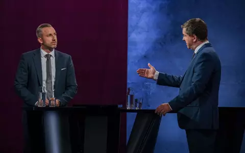 CDU-Spitzenkandidat Sven Schulze und AfD-Spitzenkandidat Ulrich Siegmund lieferten sich ein Duell, bevor die Runde bei der MDR-Wahlarena erweitert wurde. - Foto: Klaus-Dietmar Gabbert/dpa