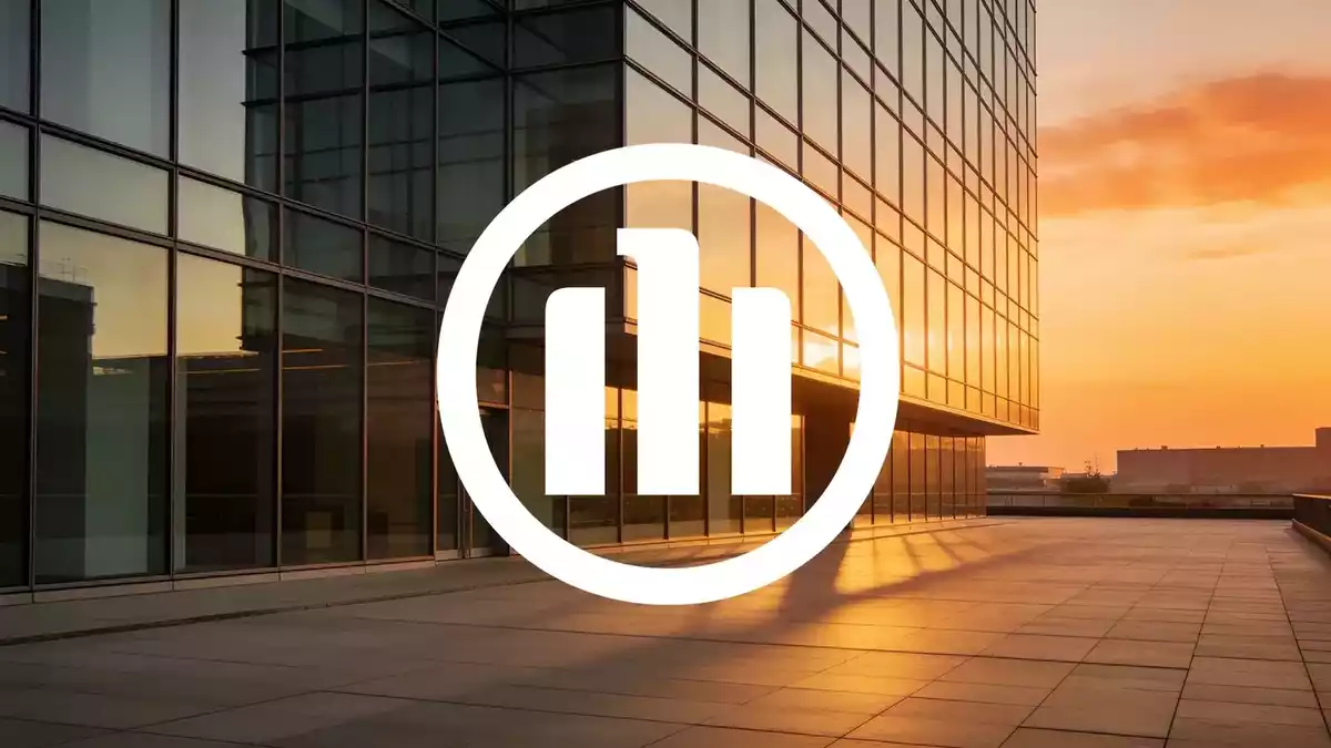 Allianz Expands in Asia with UOB Asset Management Buy, Stock Near Record High