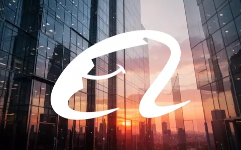 Moderne Glasfassade eines Wolkenkratzers bei Sonnenuntergang als Symbol für großvolumige Investitionen am Aktienmarkt. - Foto: über boerse-global.de