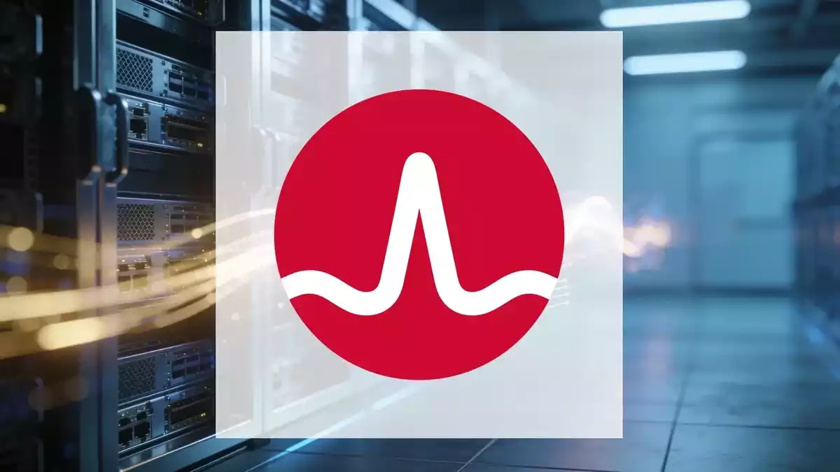 Broadcom Stock vs. Credit Warning: AI Growth Meets Bond Market Caution
