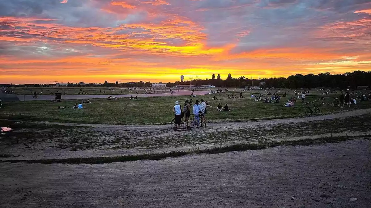 Grünen-Spitzenkandidat will Konzertbühne am Tempelhofer Feld