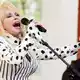 Dolly Parton hat ihren Fans einen geheimen Song hinterlassen. (Archivbild)  - Bild: Charles Sykes/Invision/AP/dpa