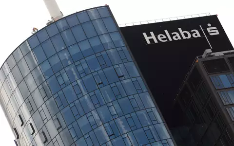 Probleme im Geschäft mit Gewerbeimmobilien haben der Landesbank Hessen-Thüringen (Helaba) die Halbjahresbilanz verhagelt. (Archivbild)  - Foto: Arne Dedert/dpa