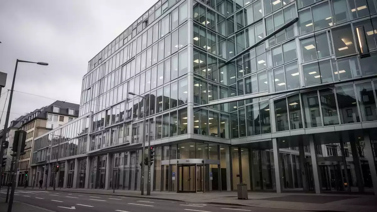 Helaba senkt Gewinnprognose nach Einbruch im Immobiliengeschäft