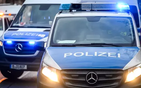 Die Durchsuchungen in fünf Bundesländern laufen seit dem Morgen. (Symbolbild) - Foto: Jens Kalaene/dpa