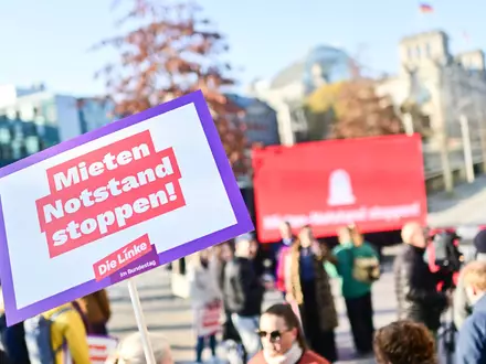 Die Linke hat die Bezahlbarkeit von Mietwohnungen zum Topthema erklärt. (Archivbild)  - Foto: Sebastian Christoph Gollnow/dpa