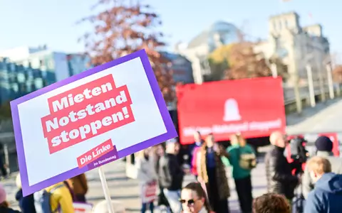 Die Linke hat die Bezahlbarkeit von Mietwohnungen zum Topthema erklärt. (Archivbild)  - Foto: Sebastian Christoph Gollnow/dpa