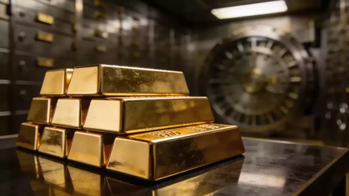 Gold at 3-Month High: Central Banks Buy Record Tonnes, Consumers Retreat