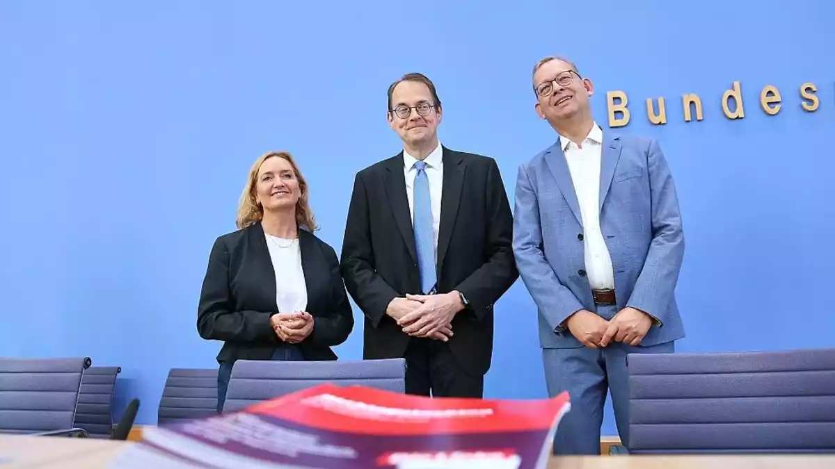 Linke legt Rechtsgutachten für bundesweiten Mietendeckel vor
