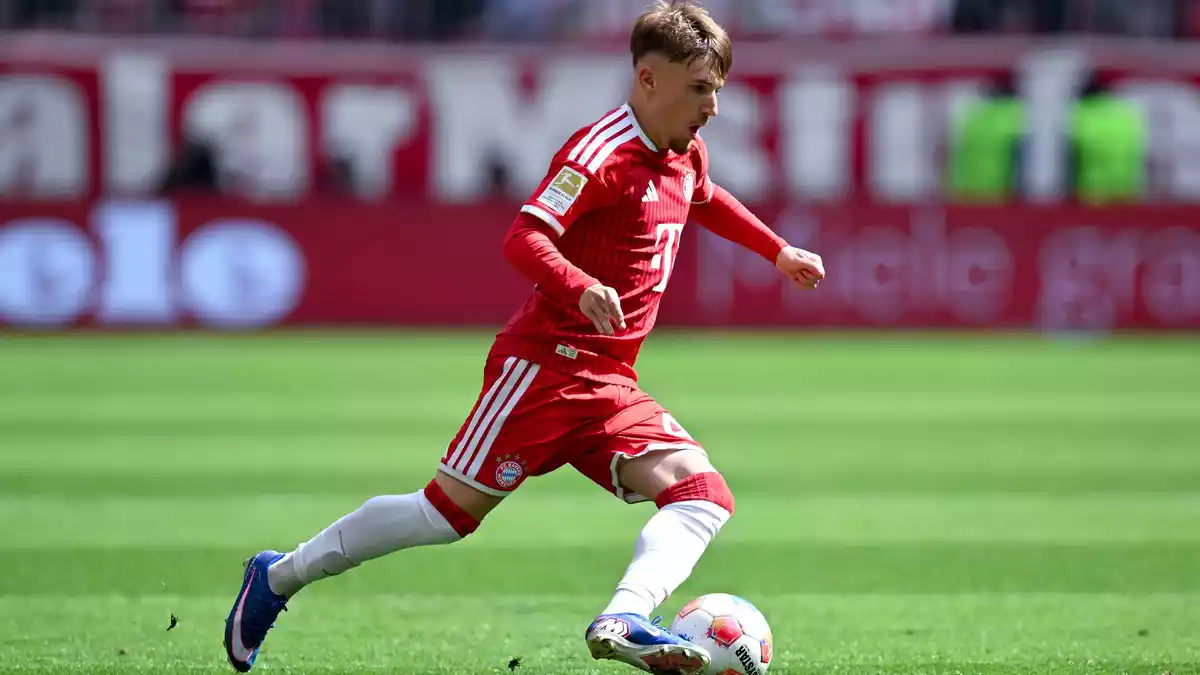 Kann wieder mitmischen: Bayern-Youngster Lennart Karl. (Archivbild) - Bild: Sven Hoppe/dpa
