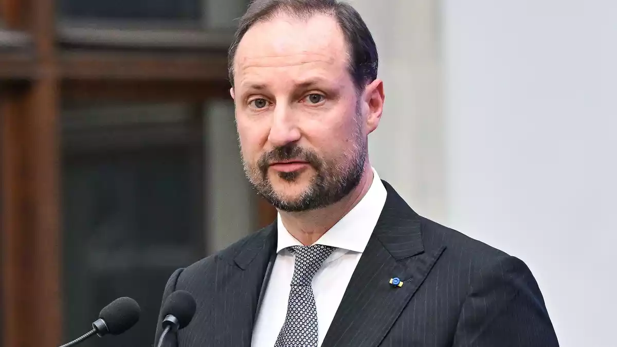 Kronprinz Haakon ist in großer Sorge um seinen Vater. (Archivbild) - Bild: Radek Pietruszka/PAP/dpa