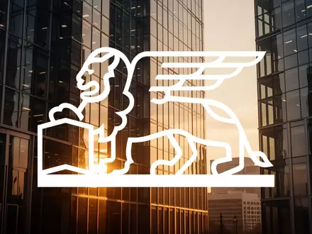 Abstrakte Darstellung einer modernen Finanzwelt mit gläsernen Bürogebäuden im Licht des Sonnenaufgangs. - Foto: über boerse-global.de