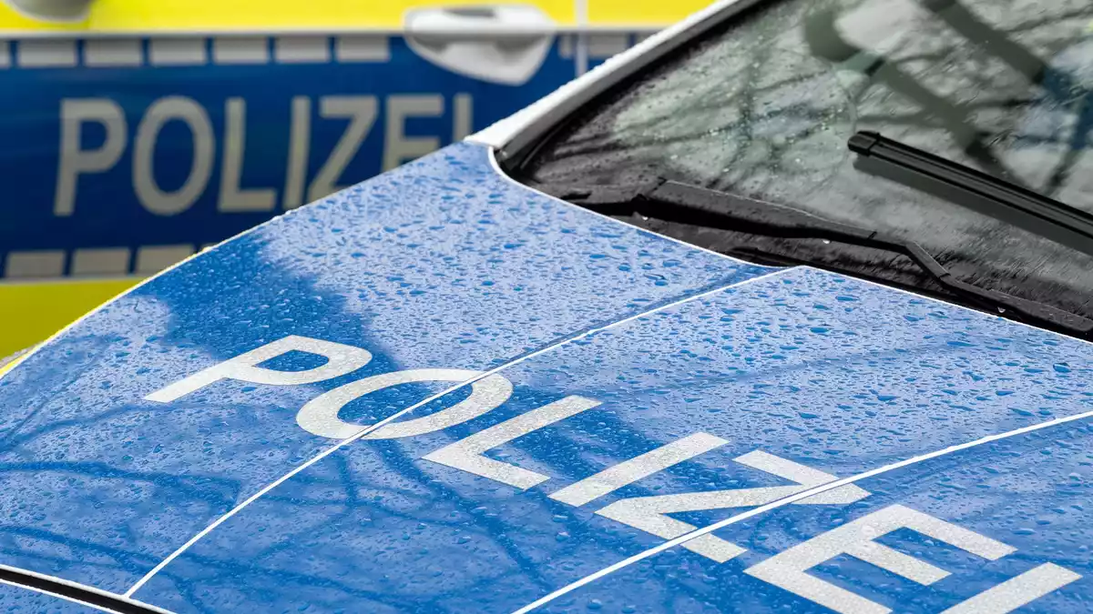 Nach einer Gewalttat in einer Schule in Brandenburg gibt es zwei Todesopfer. (Symbolbild) - Bild: Soeren Stache/dpa