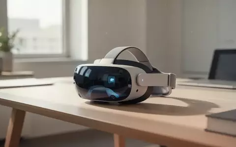 Ein modernes Mixed-Reality-Headset liegt auf einem minimalistischen Holztisch in einem hellen Büro. - Foto: über boerse-global.de