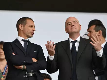 Der Machtkampf der UEFA gegen FIFA-Boss Infantino geht auf juristischem Weg weiter. (Archivbild) - Foto: Robert Michael/dpa