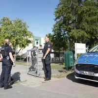 Nach einer Gewalttat in einer Schule in Brandenburg gibt es zwei Todesopfer.  - Foto: Manuel Genolet/dpa