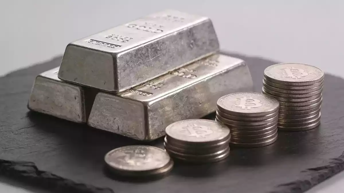 Silver Rally Faces Inflation Test as Treasury Liquidity Boosts Prices