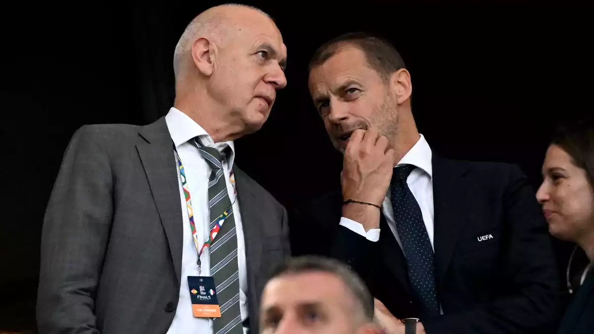 DFB-Präsident Bernd Neuendorf (l) und UEFA-Boss Aleksander Ceferin arbeiten eng zusammen. (Archivbild) - Bild: Marijan Murat/dpa