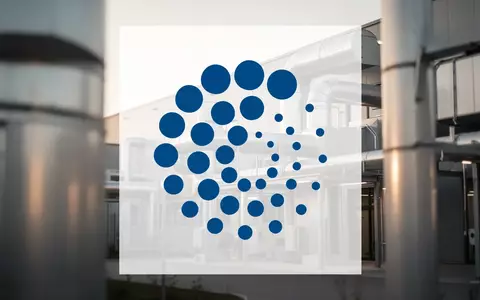 Moderne Lüftungs- und Klimatechnik in einem hellen, professionellen Industriegebäude - Foto: über boerse-global.de