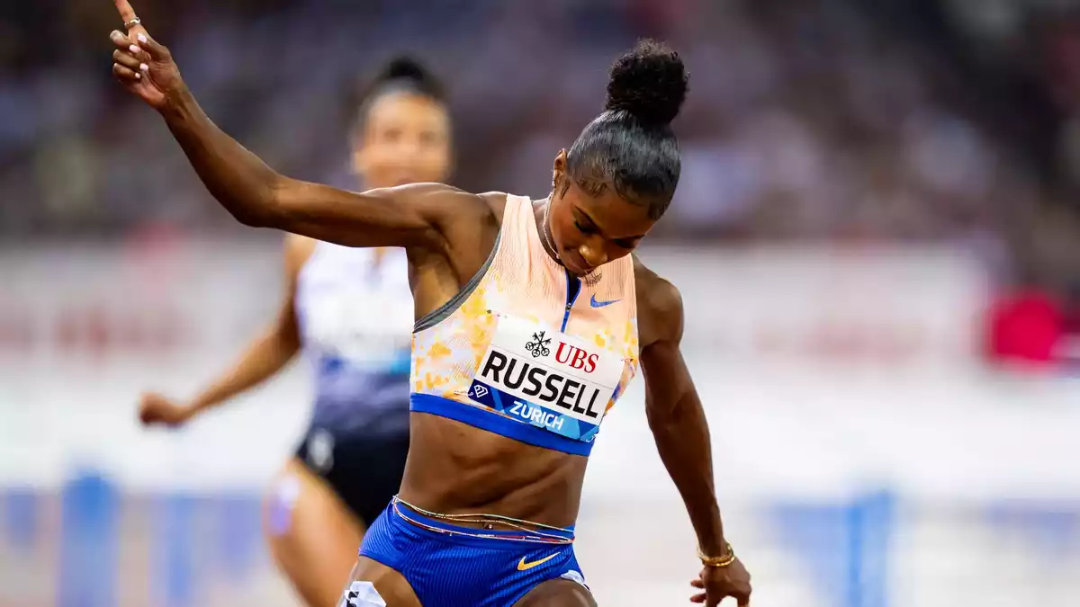 Die schnellste Frau über 100 Meter Hürden: Masai Russell aus den USA. - Bild: Jean-Christophe Bott/KEYSTONE/dpa