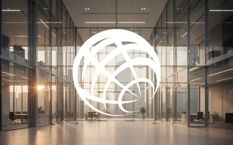Modernes Bürogebäude bei goldenem Licht als Symbol für finanzielles Wachstum und Stabilität im Bankensektor. - Foto: über boerse-global.de