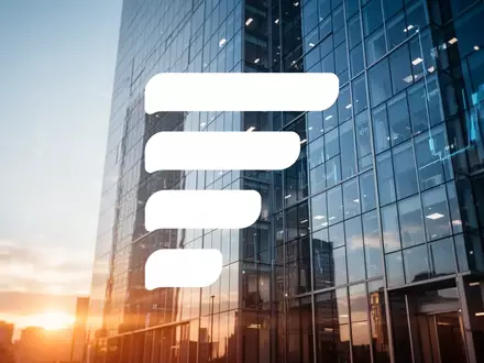 Abstrakte Darstellung eines modernen Bürogebäudes bei Sonnenuntergang als Symbol für unternehmerische Veränderungen. - Foto: über boerse-global.de