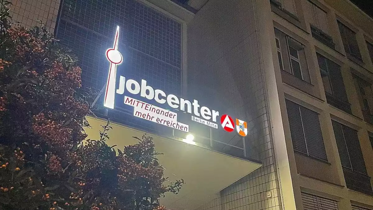 Arbeitsmarkt zeigt im August kaum Dynamik