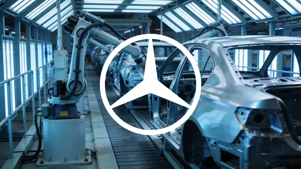 Mercedes-Benz: E-Auto-Rückrufe erhöhen Druck auf die Aktie