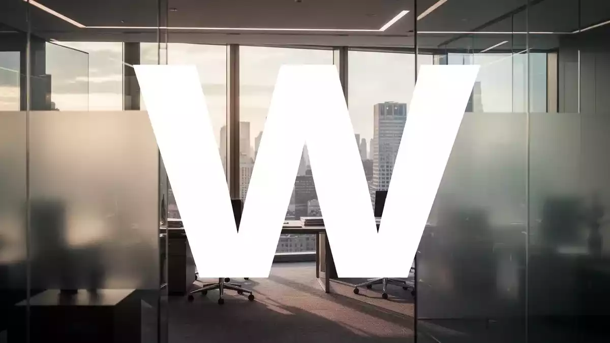 Wienerberger Faces Negative Moody's Outlook Amid Leadership Void