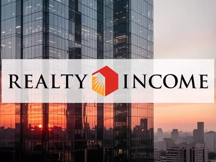 Moderne Bürogebäude bei Sonnenuntergang als Symbol für Stabilität bei Immobilieninvestitionen. - Foto: über boerse-global.de