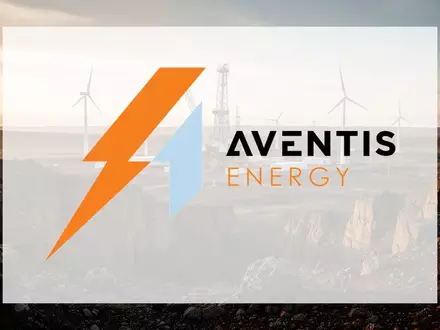 Moderne Energieexploration in einer weiten, sonnenbeschienenen Naturlandschaft bei goldenem Licht. - Foto: über boerse-global.de